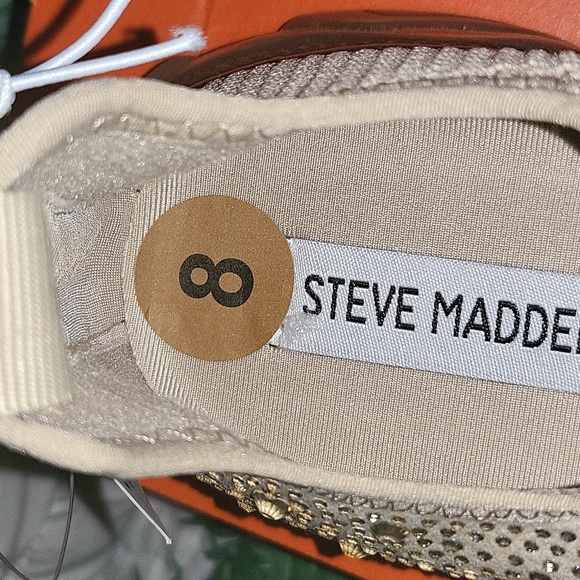 Brand New Steve Madden Sneakers 👟 - Picture 5 of 9